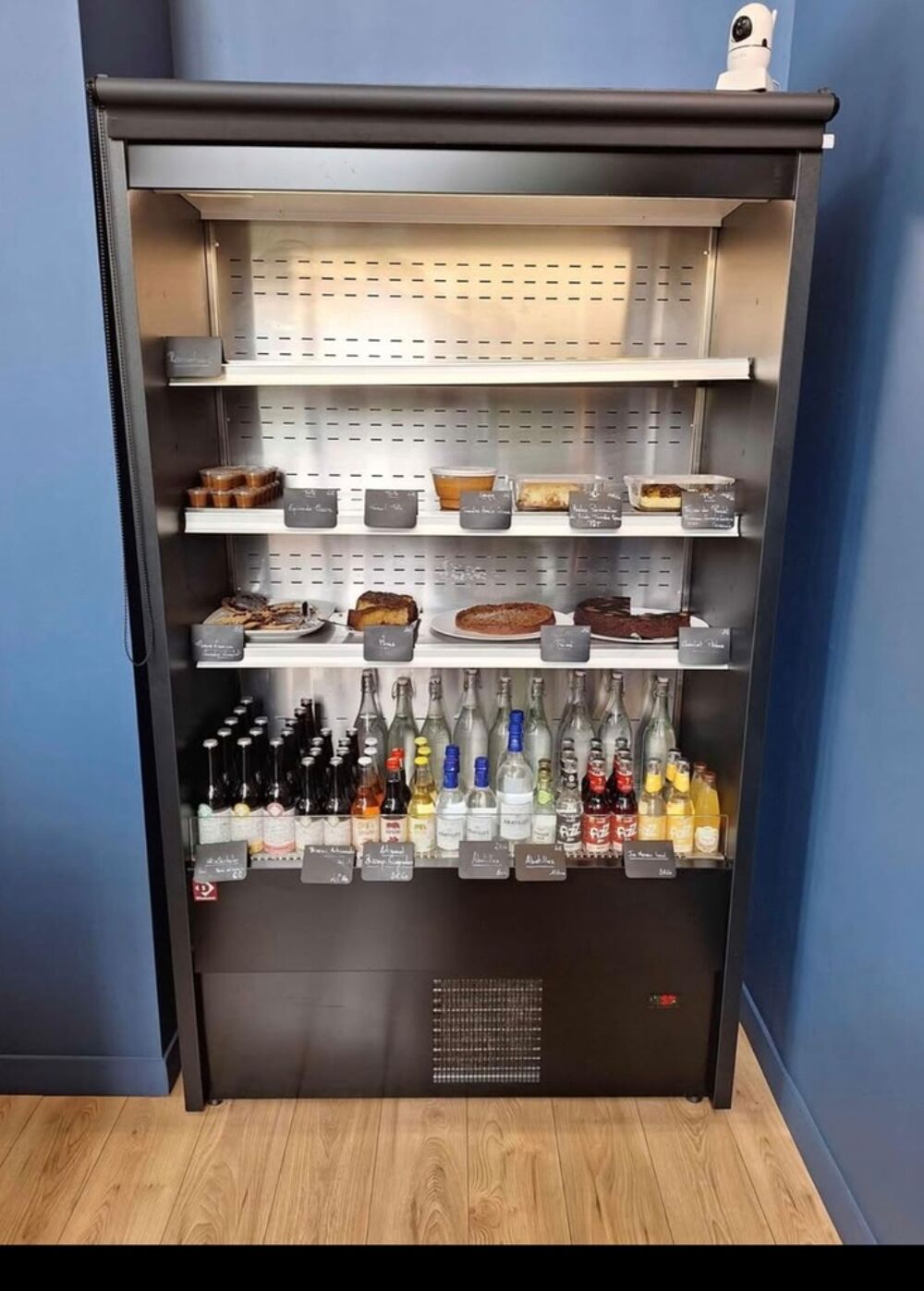 Vitrine R&eacute;frig&eacute;r&eacute;e Professionnelle M&eacute;tallique Noire Meubles