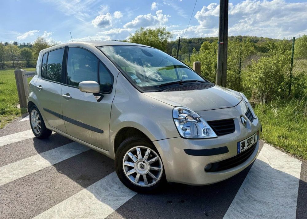 Modus 1.5 dCi 65 Confort Dynamique 2006 occasion 54000 Nancy