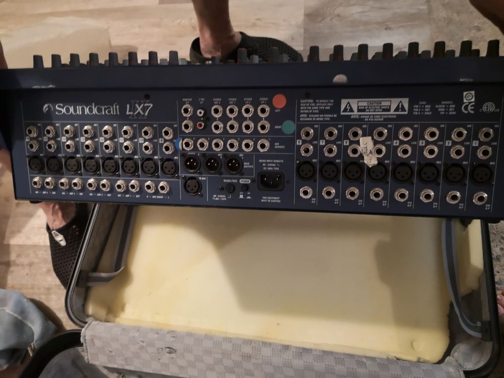 table de mixage soundcraft LX7 16 voies Instruments de musique