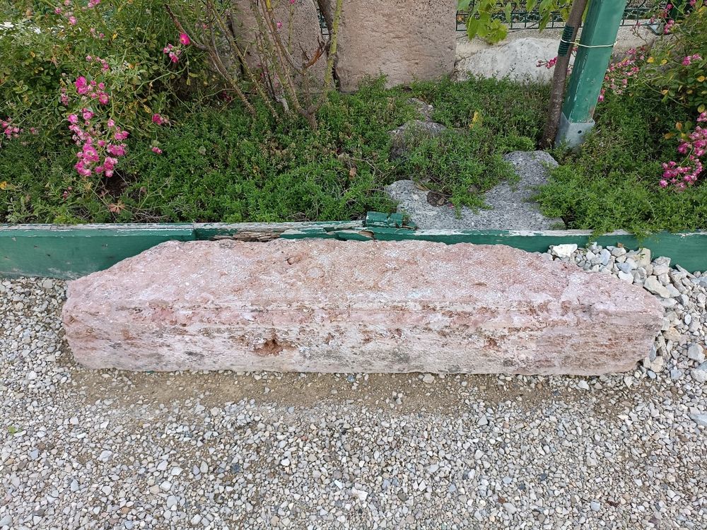 Pierre de bourgogne taill&eacute;e pour linteau seuil jambage banc Bricolage