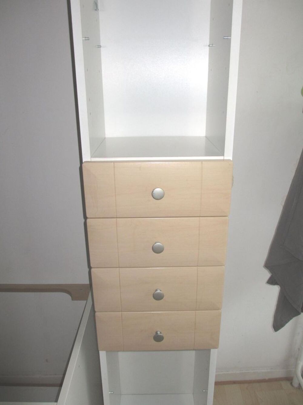 COLONNE SDB A SAISIR Meubles