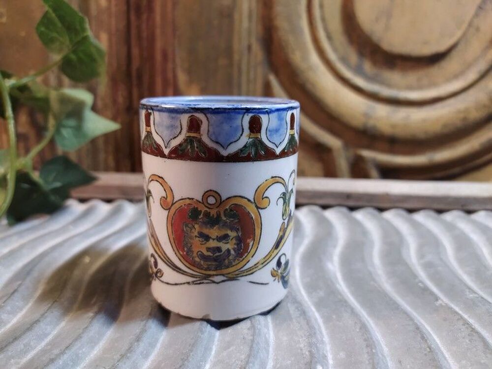 Ancien Pot &agrave; Onguent Fa&iuml;ence de Gien D&eacute;cor Renaissance Dcoration