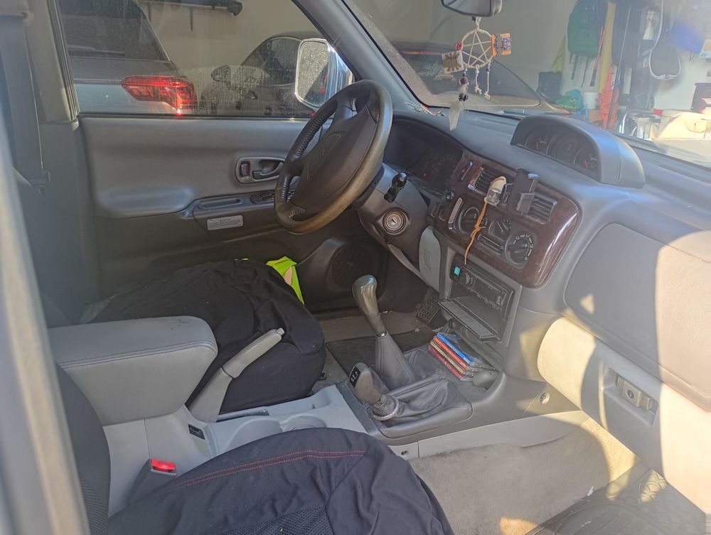 Pajero Sport 2.5 TD GLS 2002 occasion 09390 L'Hospitalet-pr&egrave;s-l'Andorre