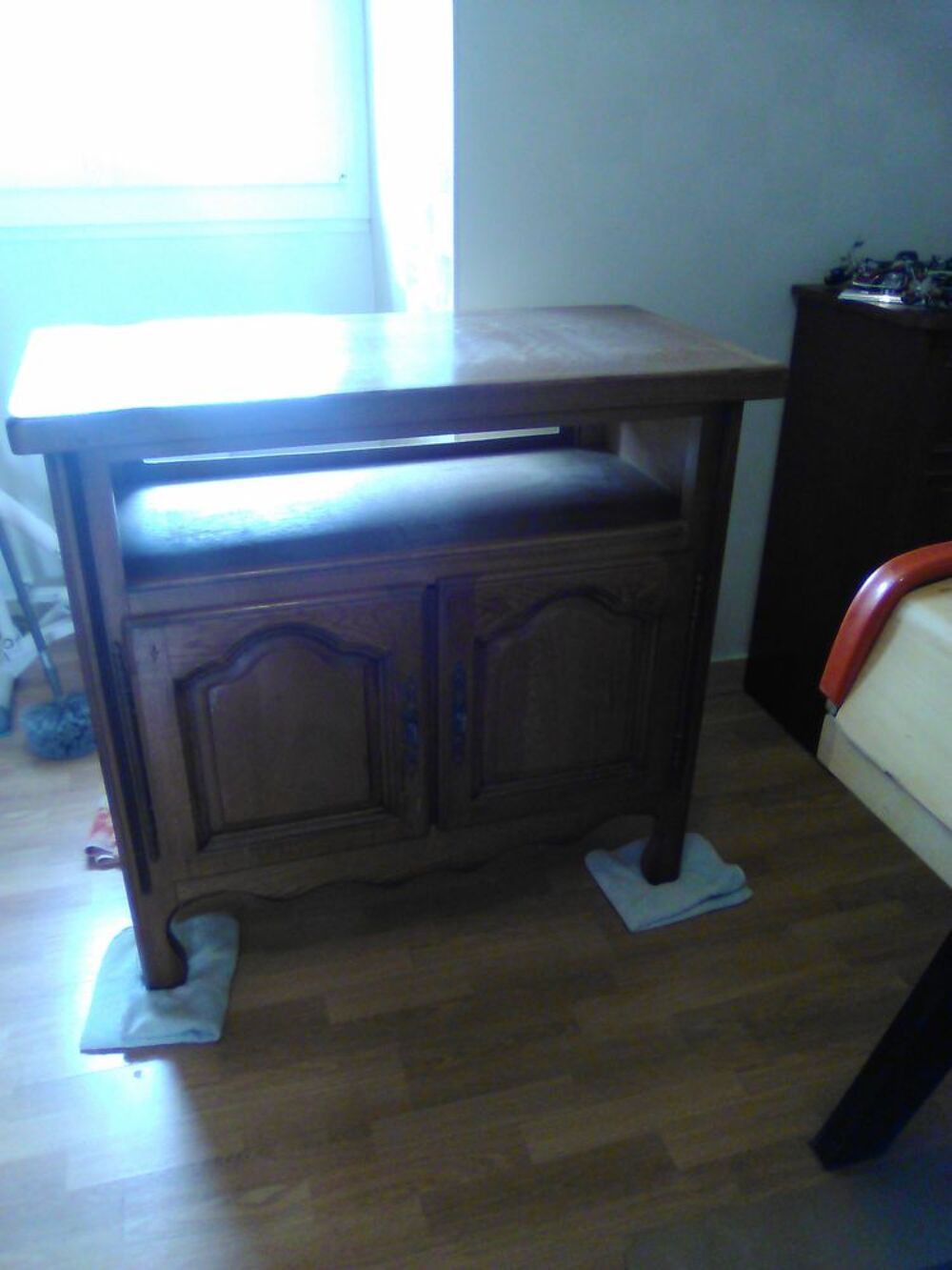 table basse rustique + meuble bas t&eacute;l&eacute; rustique + meuble lit Meubles