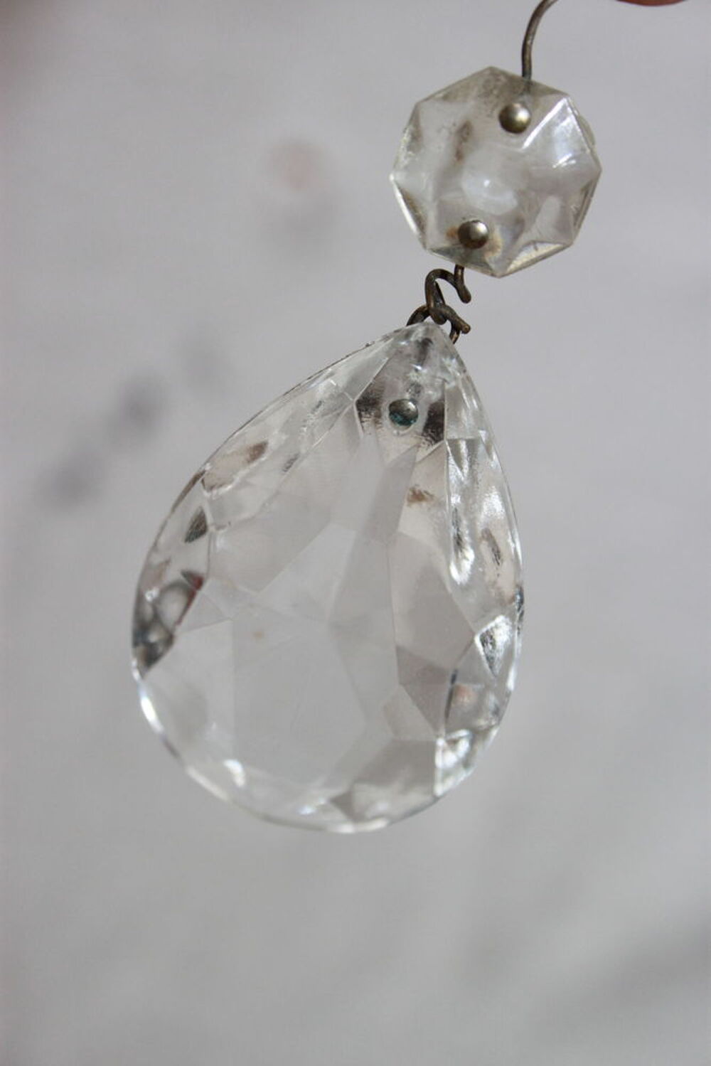 Goutte et coupelle en cristal cisel&eacute; pour lustre Décoration