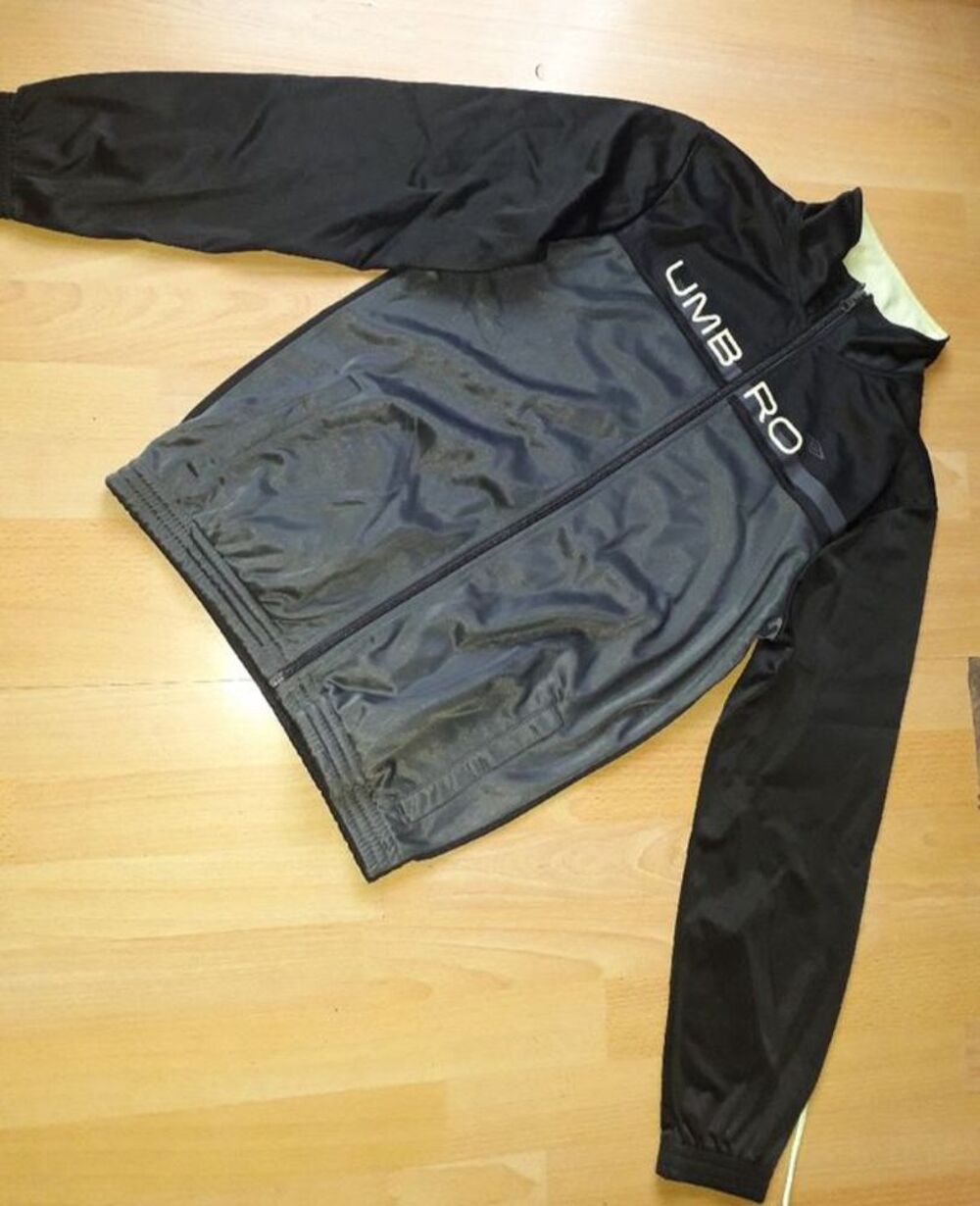 Surv&ecirc;tement UMBRO Vêtements enfants