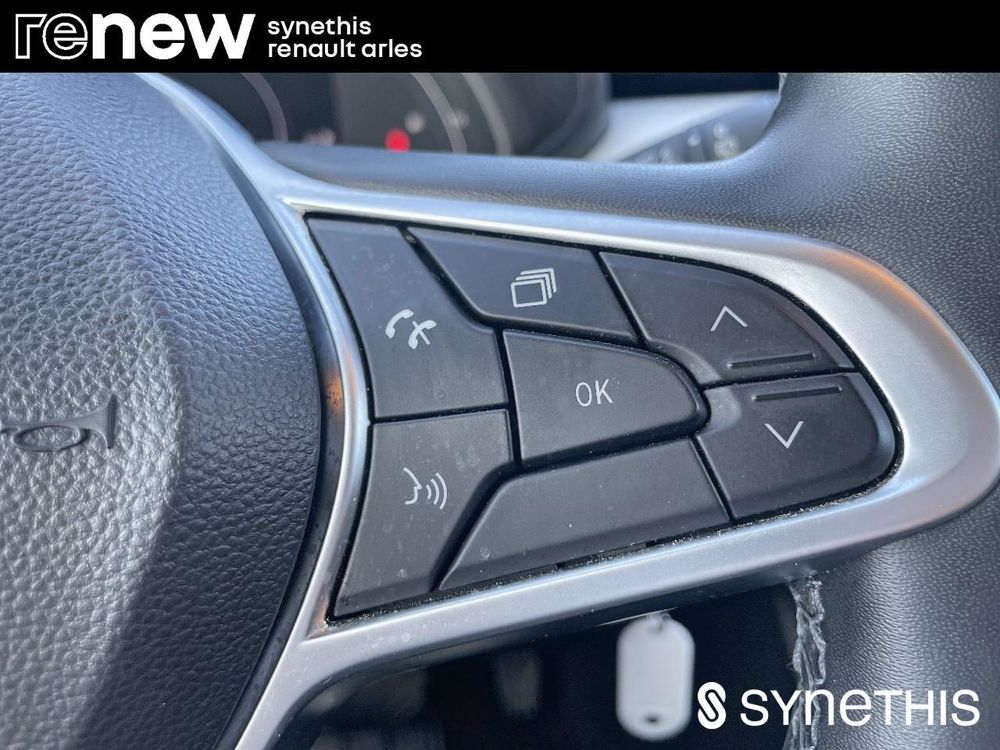 Clio V CLIO SOCIETE E-TECH FULL HYBRID 145 EVOLUTION REVERSIBLE 2023 occasion 13200 Arles