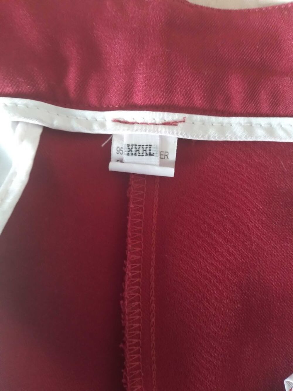 pantalon homme tr&egrave;s bon etat Vêtements