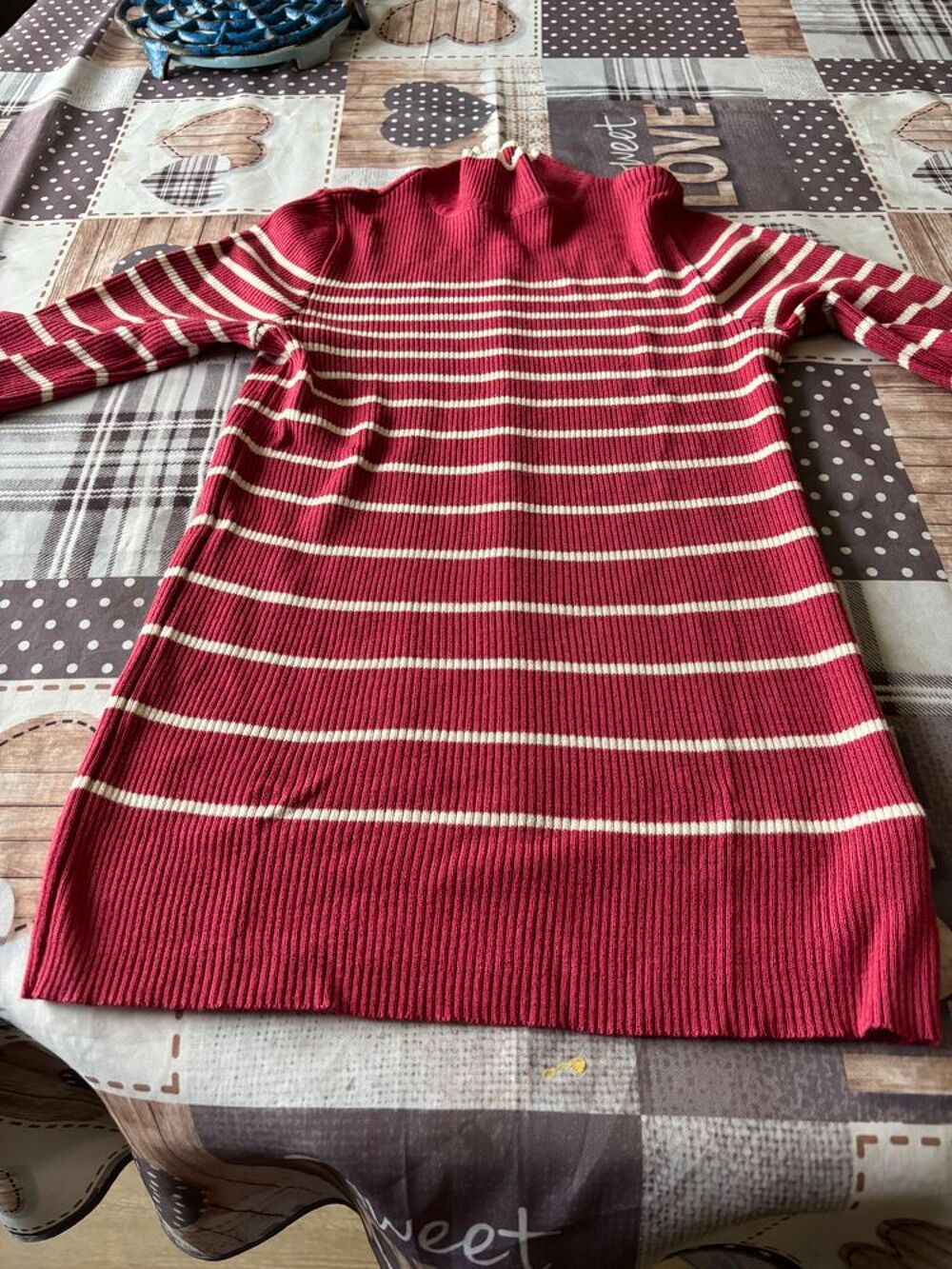 Lot v&ecirc;tements femmes quasi neufs 
Taille 44 Vêtements