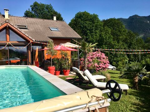   Chalet avec piscine et une vue panoramique sur les montagnes Chalet - 6 pi�ce(s) - 128 m�