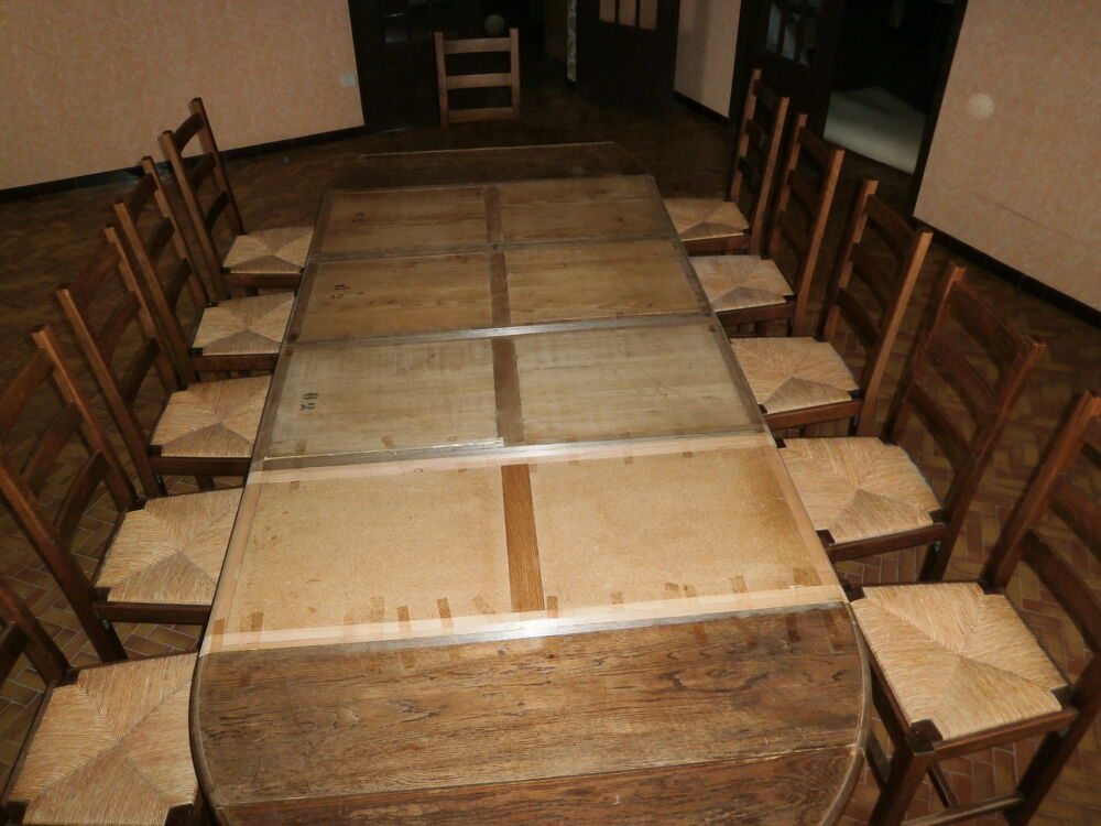 Table+ 12 Chaises assise paille Meubles