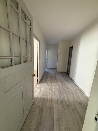  Appartement � louer 5 pi�ces 104 m�