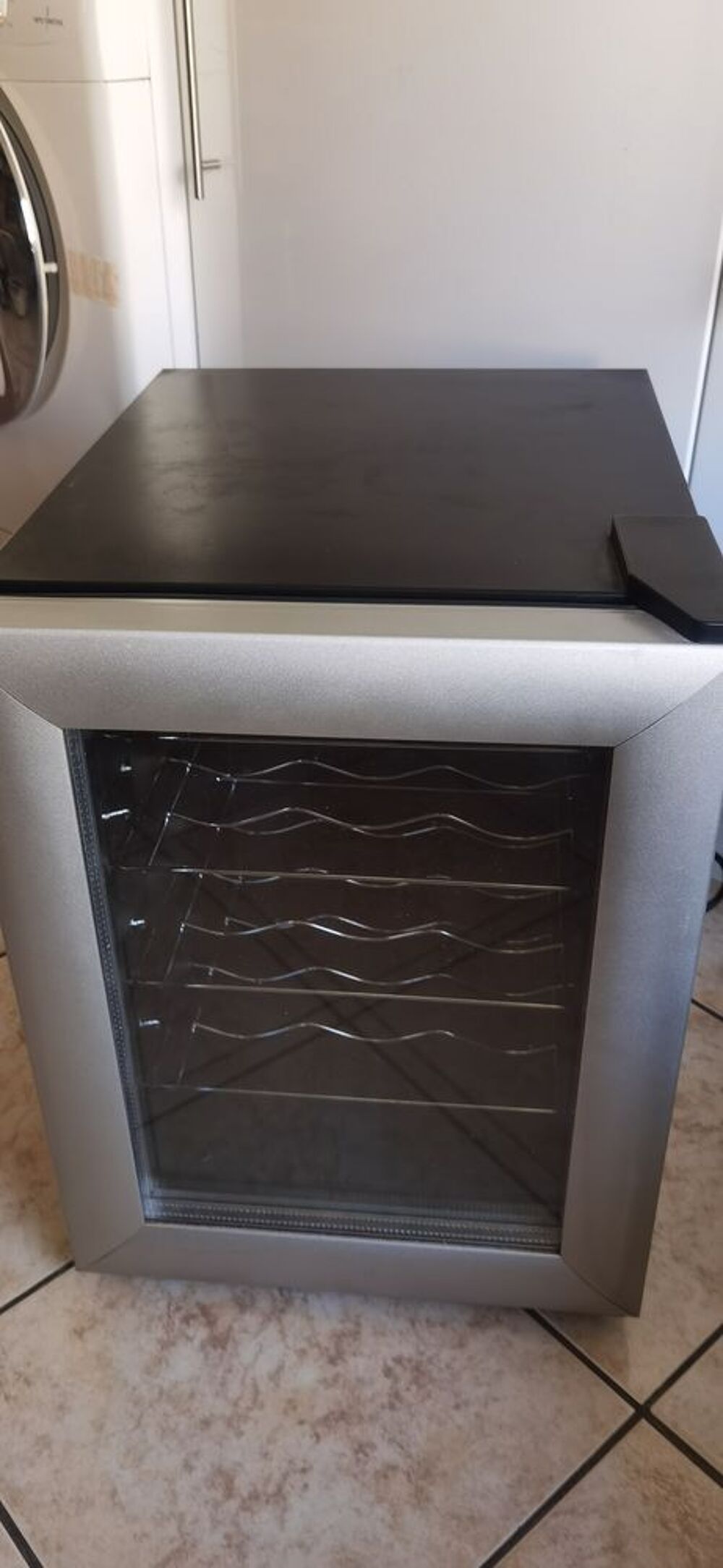 Petite cave &agrave; vin Electrom�nager