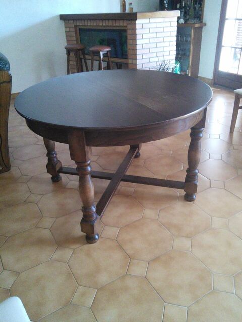 table ronde 50 Saleilles (66)