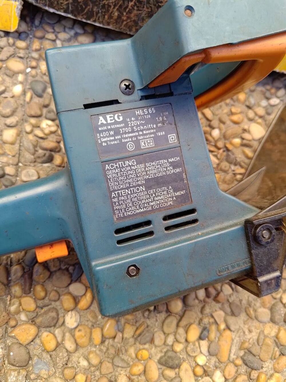 Taille-Haies Electrique AEG HES 65cm
Bricolage