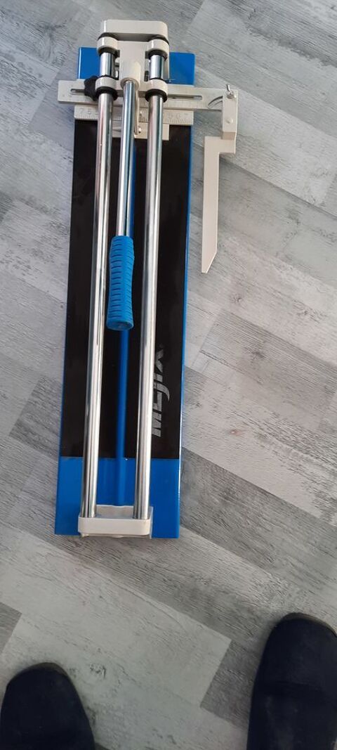 coupe carreaux 25 Saint-Di-des-Vosges (88)