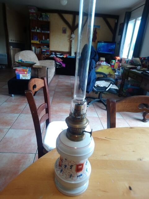 Ancienne Lampe A P�trole En Porcelaine (Kosmos, XIXe si�cle) 40 Sor�ze (81)