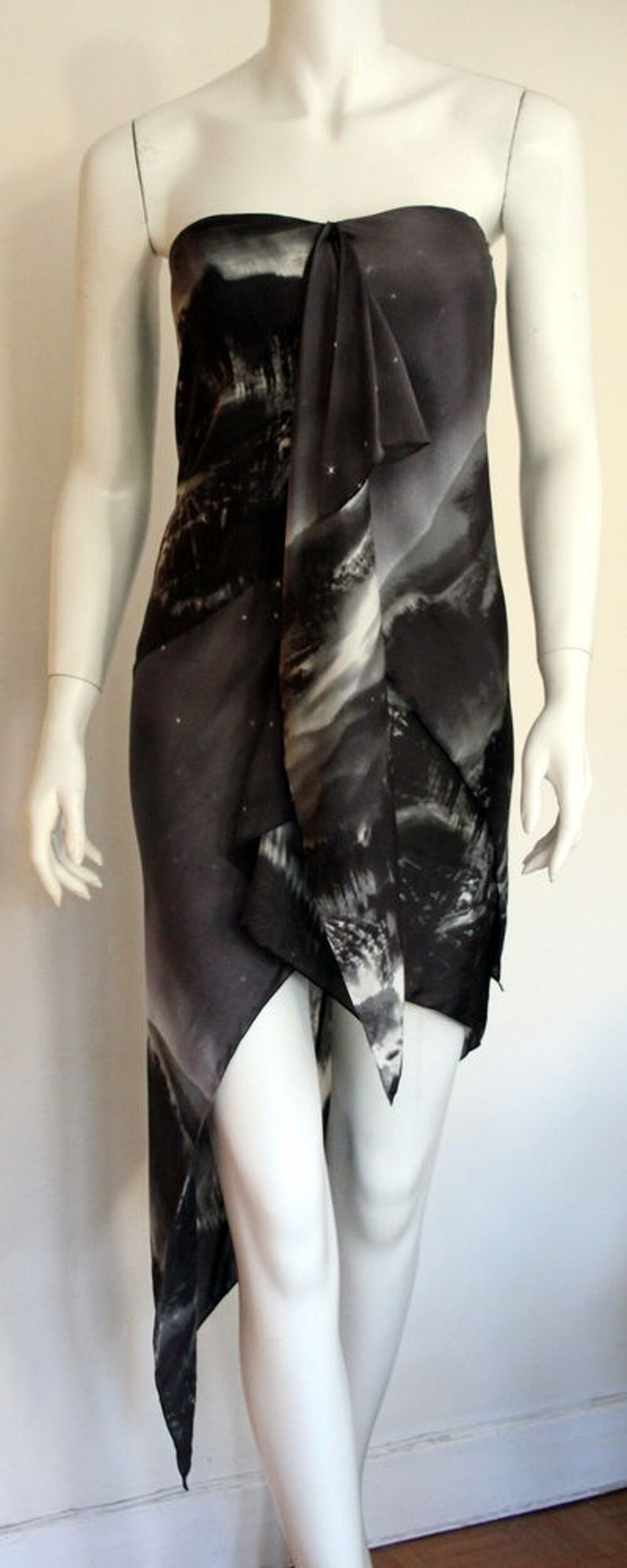 Robe bustier soie BCBG MAXAZRIA T.S Vêtements