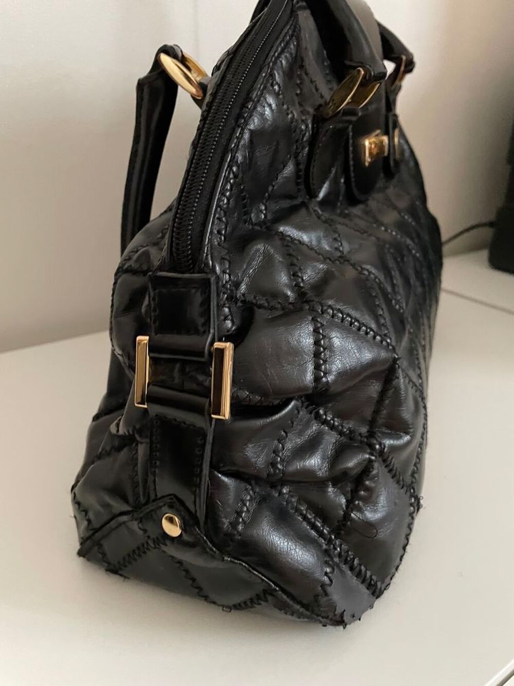 Sac &agrave; main Mac Douglas noir synth&eacute;tique tr&egrave;s tr&egrave;s bon &eacute;tat Maroquinerie
