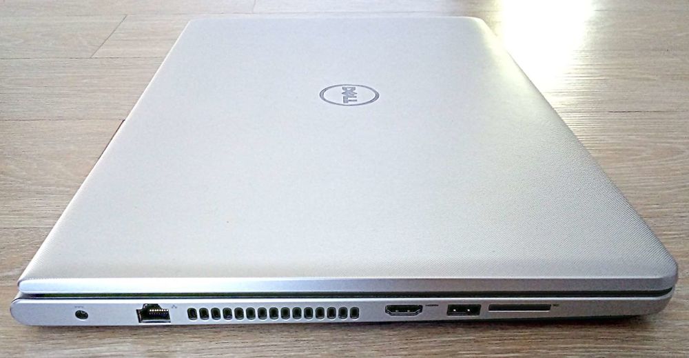 Ordinateur portable Dell 17 s&eacute;rie 5000 Matériel informatique