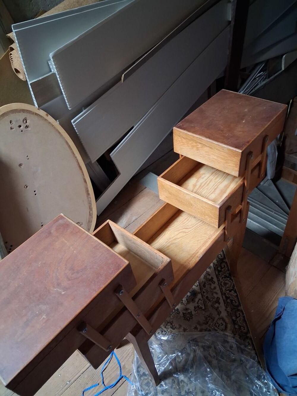 travailleuse pour ranger vos aiguilles fils Meubles