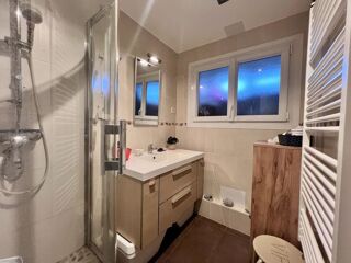  Appartement  vendre 4 pices 82 m