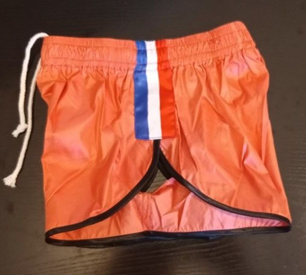 Short vintage nylon satin 'jumbo' Saumon/noir Taille S 40 Vêtements