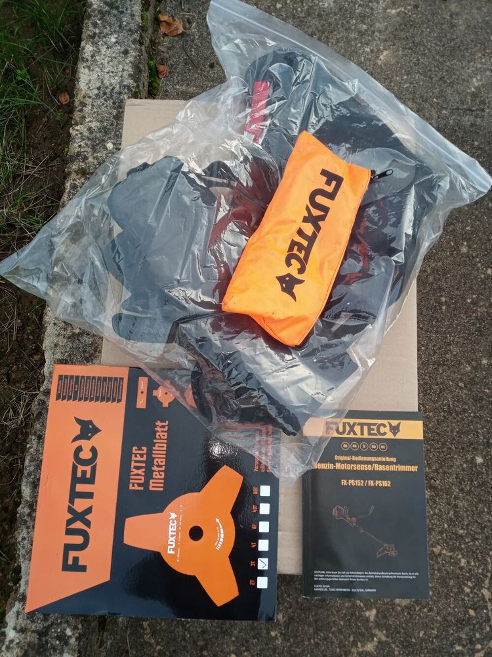 D&eacute;broussailleuse FUXTEC FX PS162+ 2 TETE NEUVE + 2 BOBINE FI Jardin