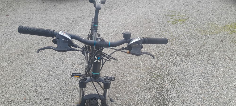 V&eacute;lo rockrider &eacute;tat parfait ann&eacute;e 2020 prix 100E Vélos