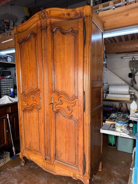 Armoire ancienne  200 Trans-en-Provence (83)