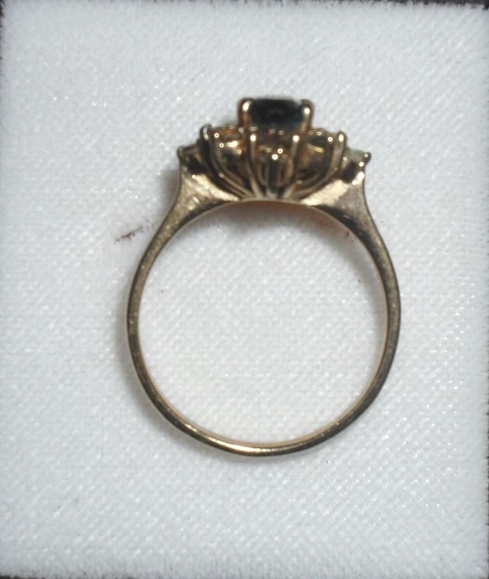 Superbe Bague Plaqu&eacute; Or Vintage Poin&ccedil;on et Pierre Bijoux et montres