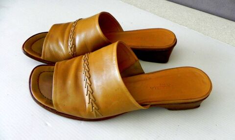 Sandales marque   Santé Borella   taille 39.5 19 Albi (81)