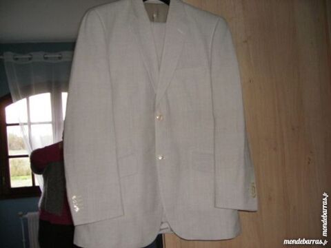 COSTUME BEIGE DEVRED 42/50  HOMME 50 Laventie (62)