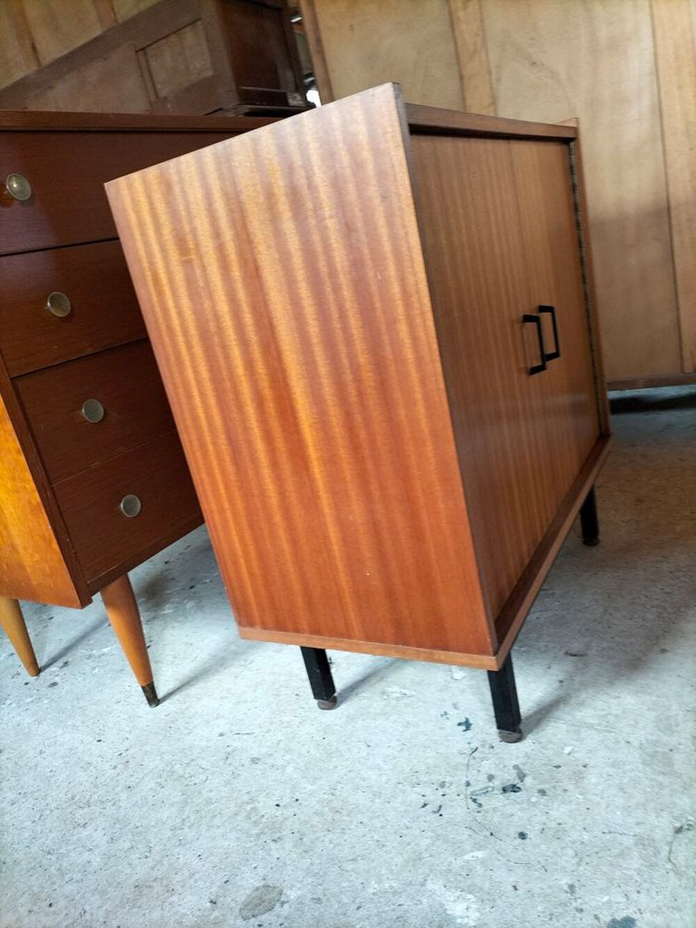 Petit meuble bas ann&eacute;es 1960 Meubles