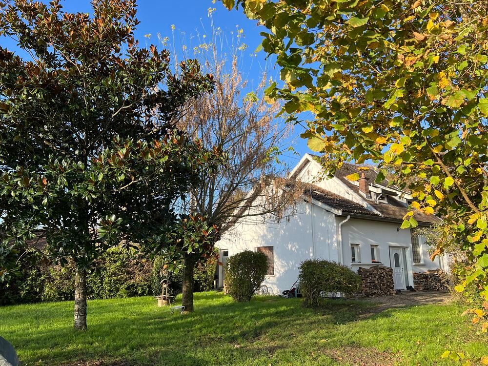 Maison 5 pièces 140 m² · à Sainte-Croix-en-Bresse · 140 m² · 140 000 €