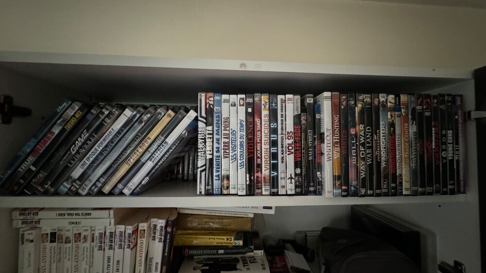 Lot de 1.000 DVD&amp;BlueRay avec lecteur BluRay Audio et hifi