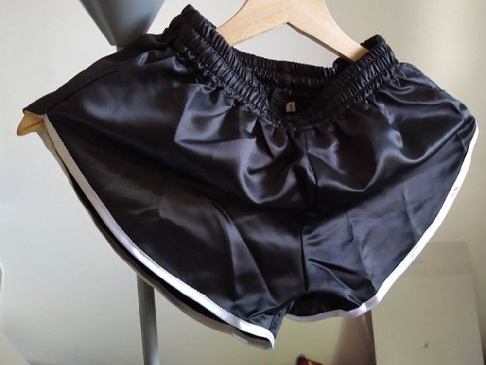 Short Nylon Satin Noir/blanc Vintage taille L 48 Vêtements