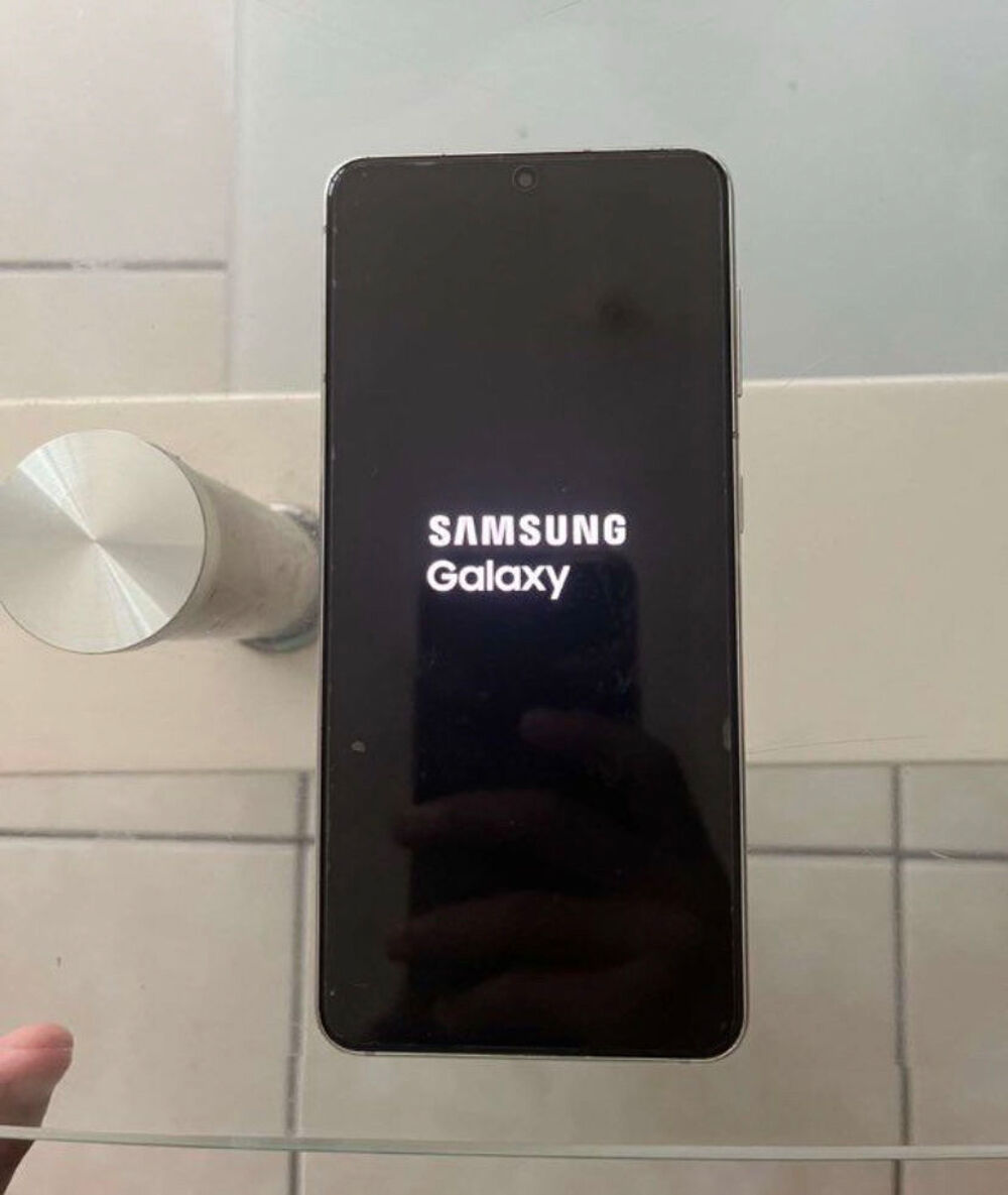 Samsung s21 avec accessoires Téléphones et tablettes