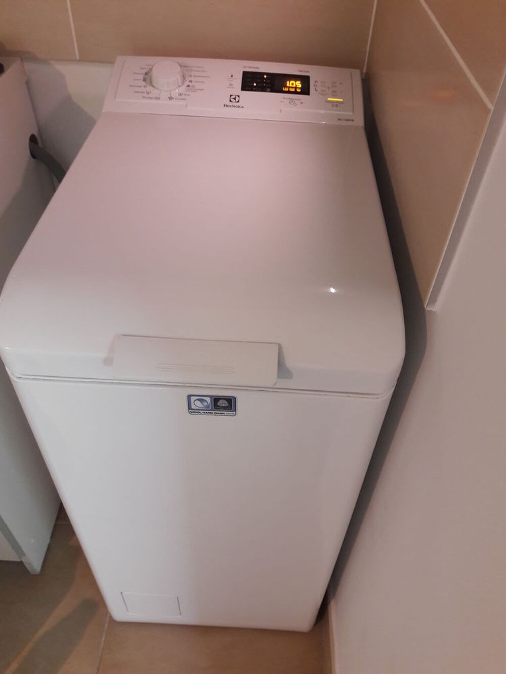 LAVE LINGE TOP ELECTROLUX 6 KG
R&eacute;f EWT1365EL2 Electroménager