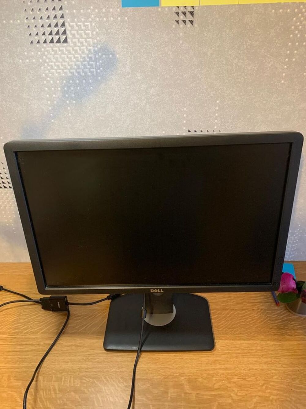 Ecran PC Dell (tr&egrave;s bon &eacute;tat) + C&agrave;&cent;bles inclus Matériel informatique