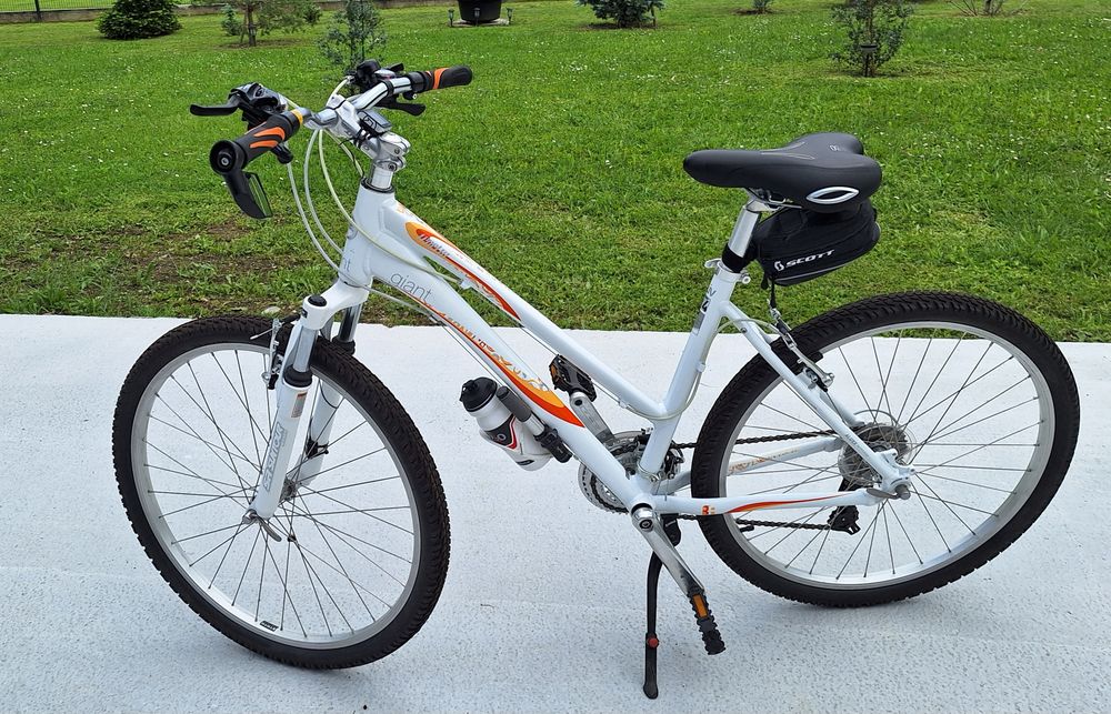 VELO VTC GIANT4. Taille M. Jamais Utilis&eacute; Vlos