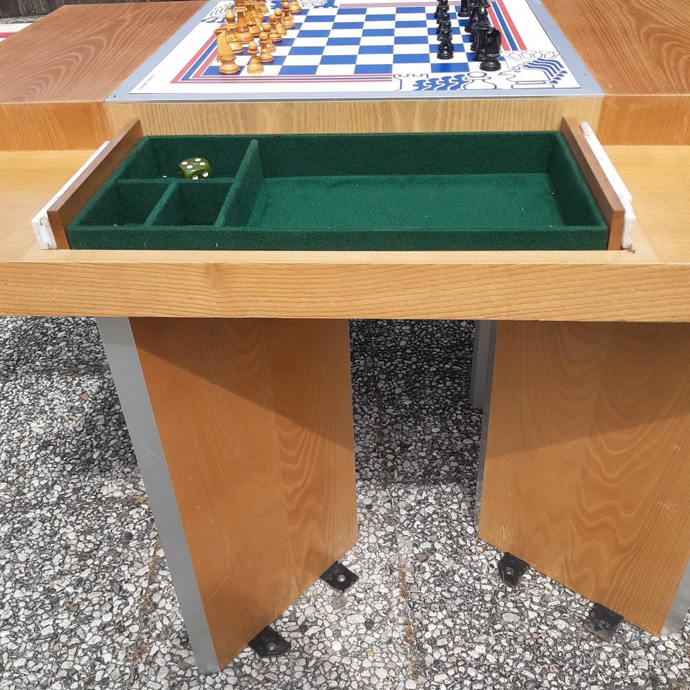 Table de jeux Meubles