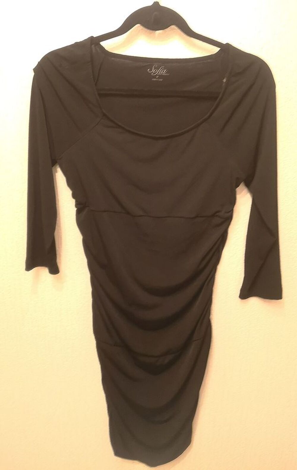 Robe neuve noire sexy Vêtements