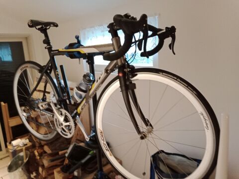 V�lo de course GO Sport 130 competition 450 Saint-L�ger-des-Bois (49)