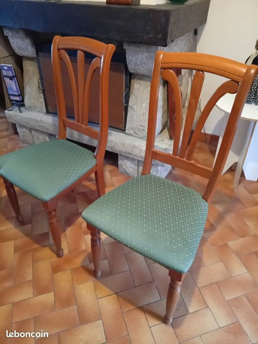 Salle a manger buffet+table+4 chaises Meubles