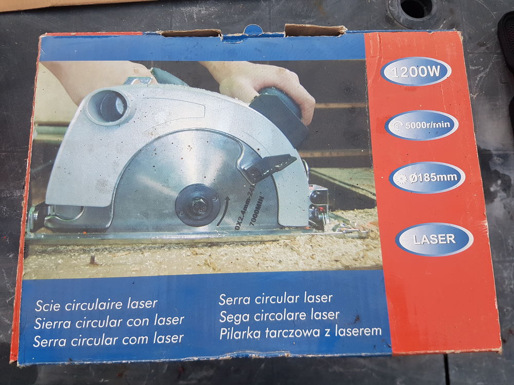 scie circulaire laser Practyl avec r&eacute;glette Bricolage