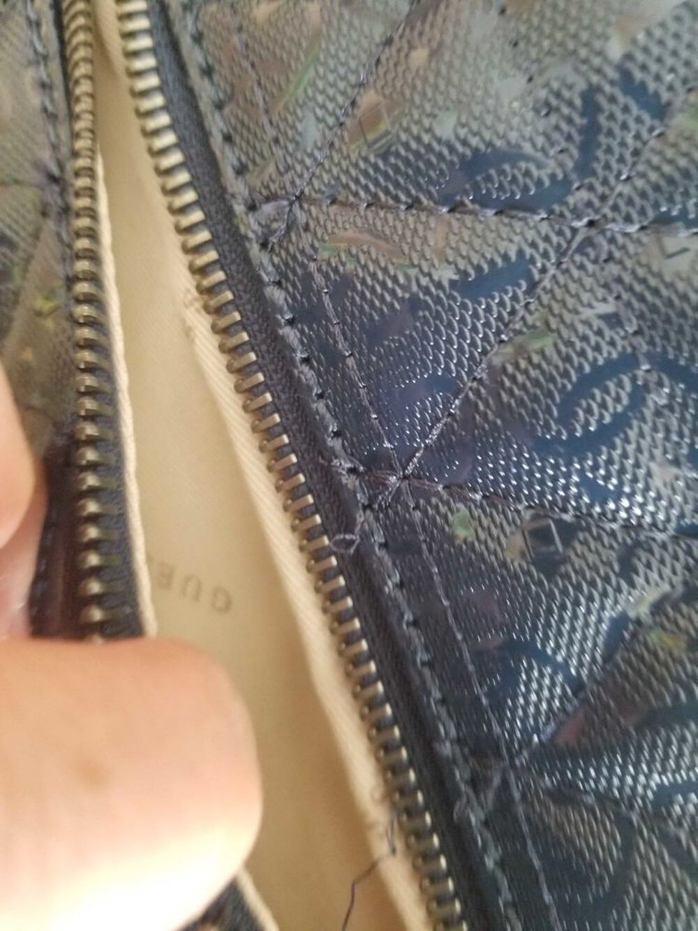sac cabas femme GUESS Maroquinerie