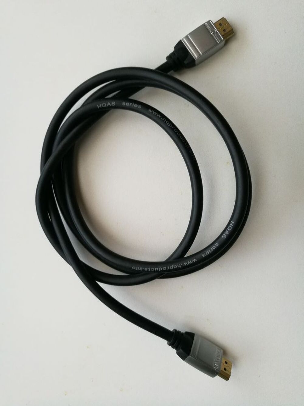 C&acirc;ble HDMI HQAS blind&eacute; d'une longueur de 1,5 m. &eacute;tat neuf ! Photos/Video/TV