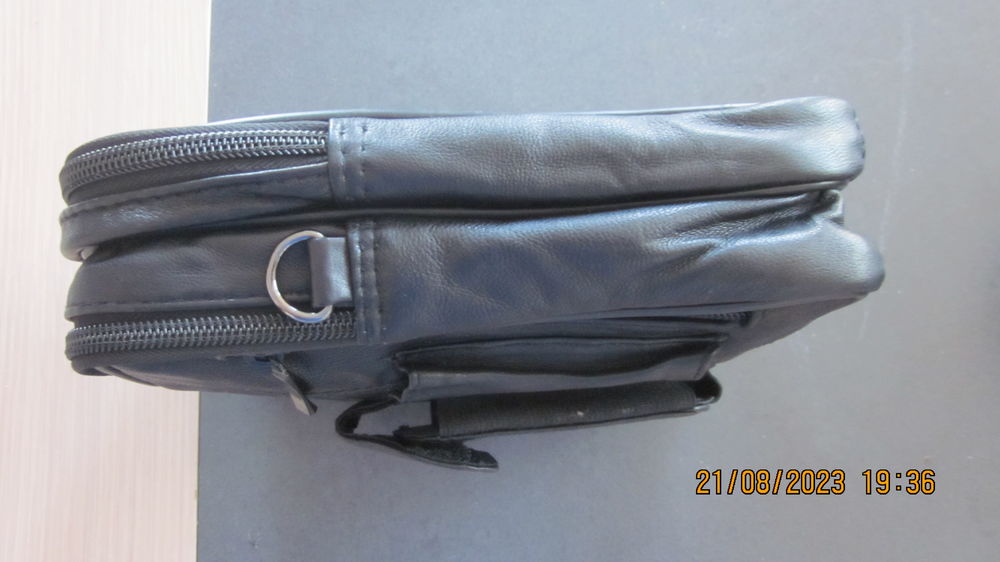 SACOCHE EN CUIR NOIR NEUVE POUR HOMME DE JULES Maroquinerie