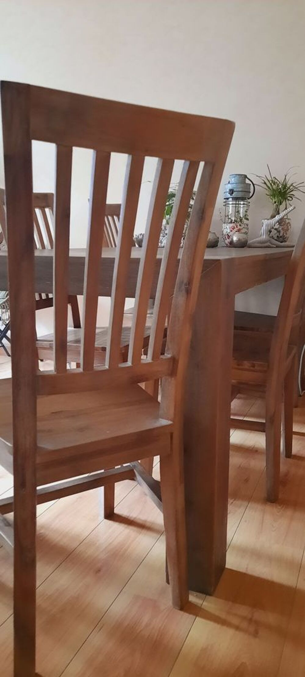 table salle a manger et ses 6 chaises Meubles